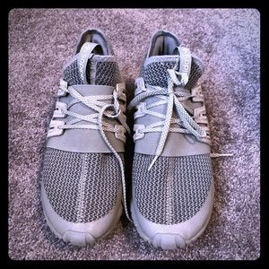 Adidas Tubular Radial